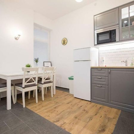 Oberiter Apartments - Center Of Zagreb, Fast Wifi, Ac, Kitchen, Parking Exterior foto
