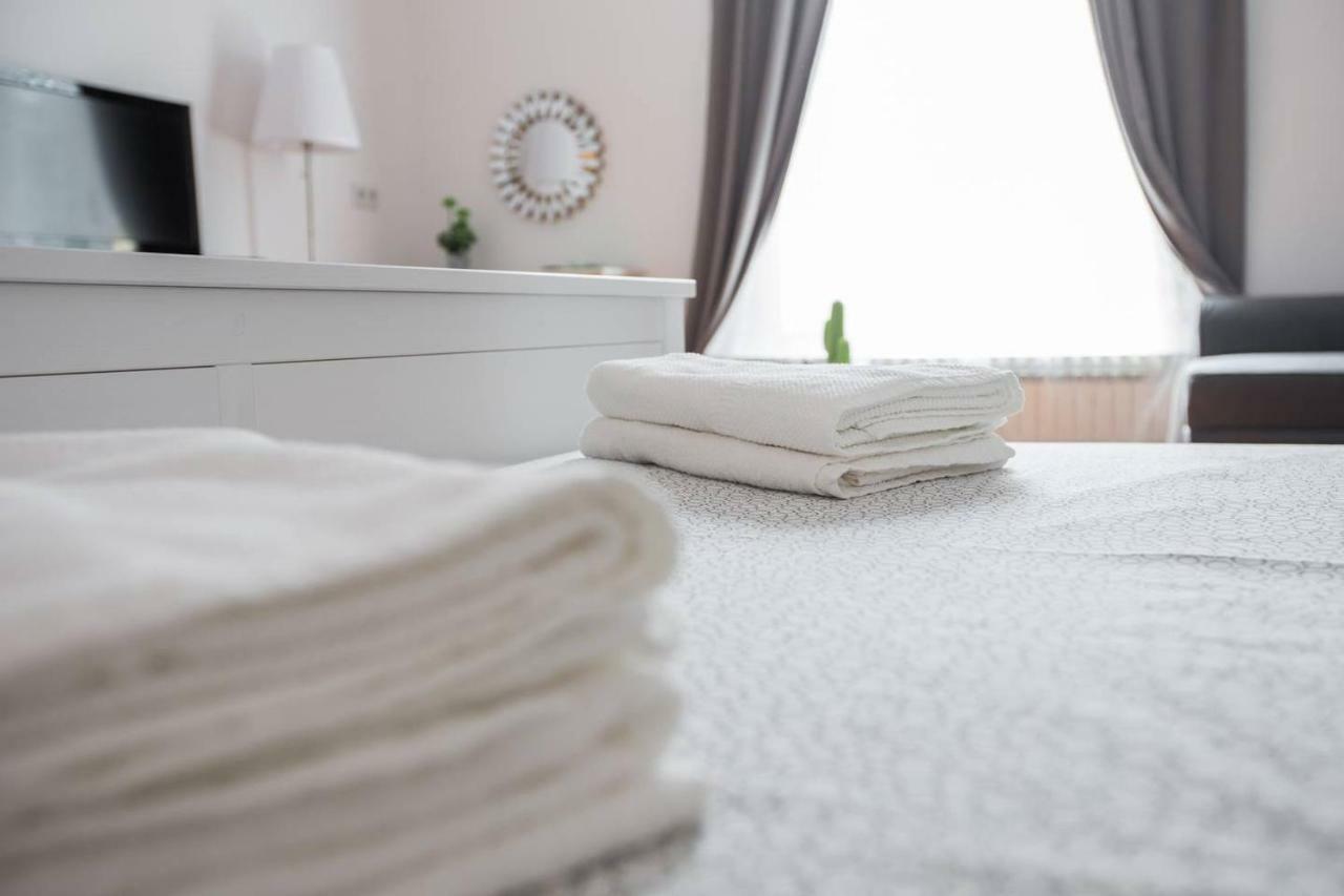Oberiter Apartments - Center Of Zagreb, Fast Wifi, Ac, Kitchen, Parking Exterior foto